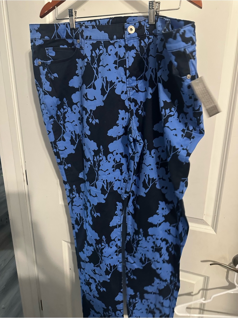 Women’s Floral Print Pants in Blue and Black - Picture 3 of 4